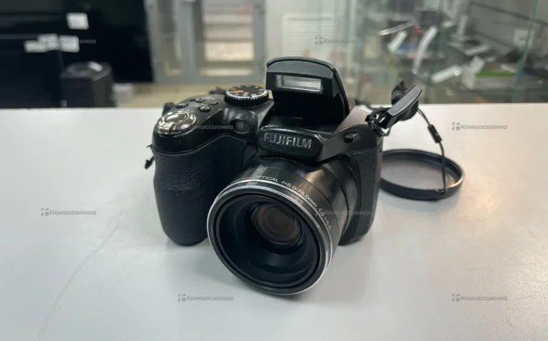 Фотоаппарат Fujifilm FinePix S1700