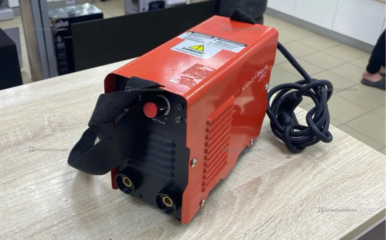Сварочный аппарат Foxweld KVAZARRUS 250