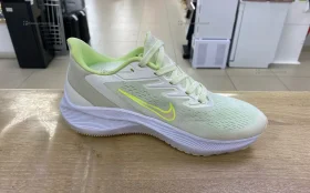Купить Кроссовки Nike бело-зеленые ж39р б/у , в Самара Цена:3000рублей