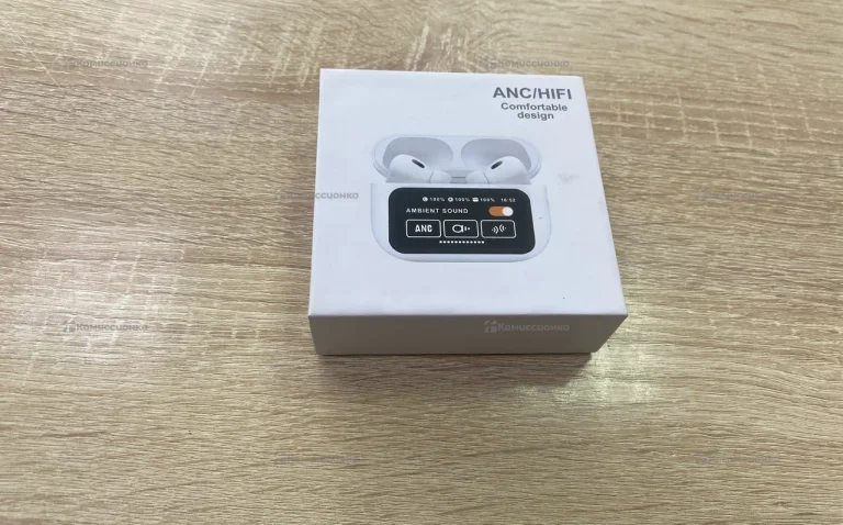 Наушники  белые с дисплеем