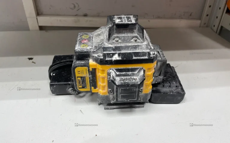 Лазерный уровень DeWALT лазер реплика