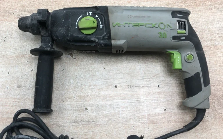 Перфоратор Интерскол П-30/900ЭР