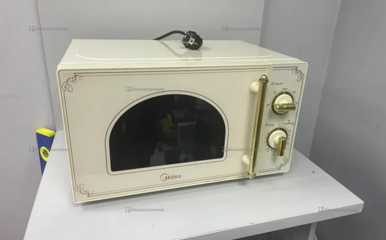Микроволновая печь  midea mg820