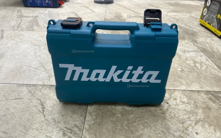 Шуруповерт Makita DF333DWYE