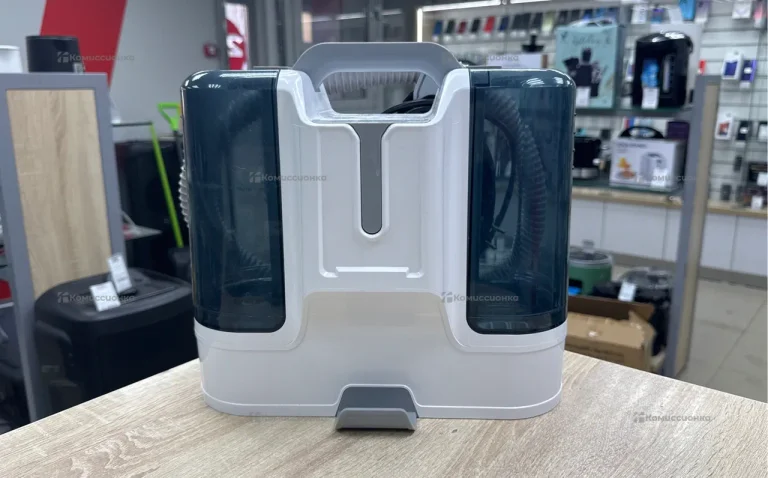 Пылесос  моющий мебельный