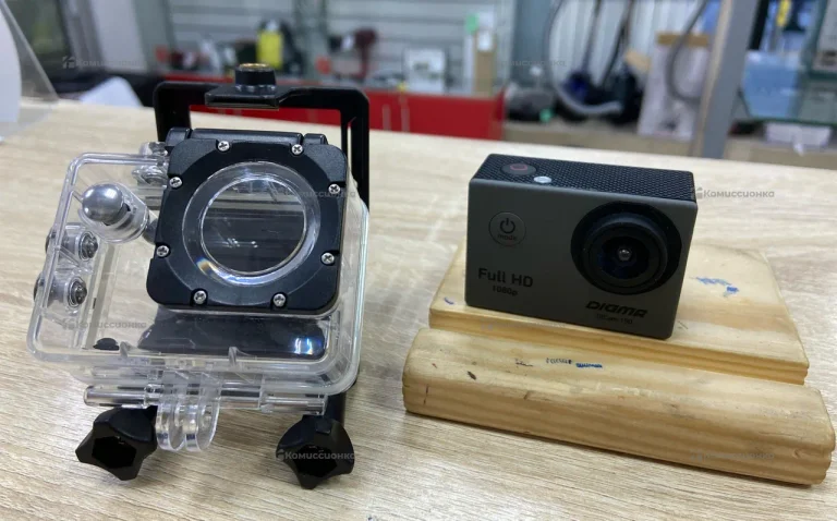 Камера Digma DiCam 150