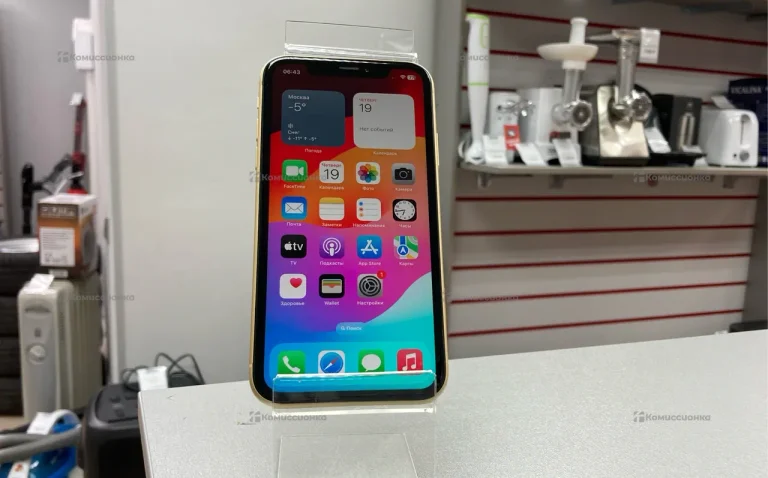 Apple iPhone XR 4/128 ГБ