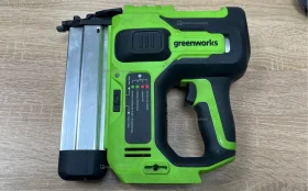 Купить Аккумуляторный гвоздезабивной пистолет Greenworks б/у , в Рязань Цена:13900рублей