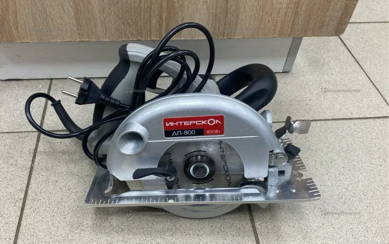 Дисковая пила Интерскол ДП-140/800