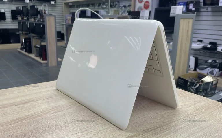 Ноутбук MacBook 13 2010 Core2Duo/DDR3 9gb/SSD128gb