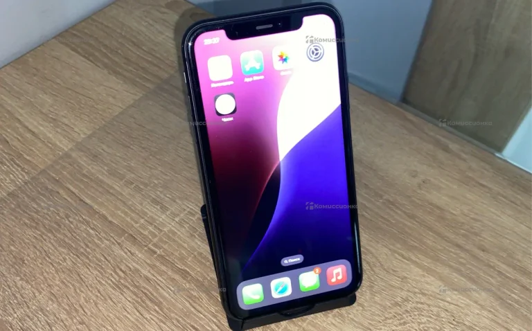 Apple iPhone 11 4/64 ГБ