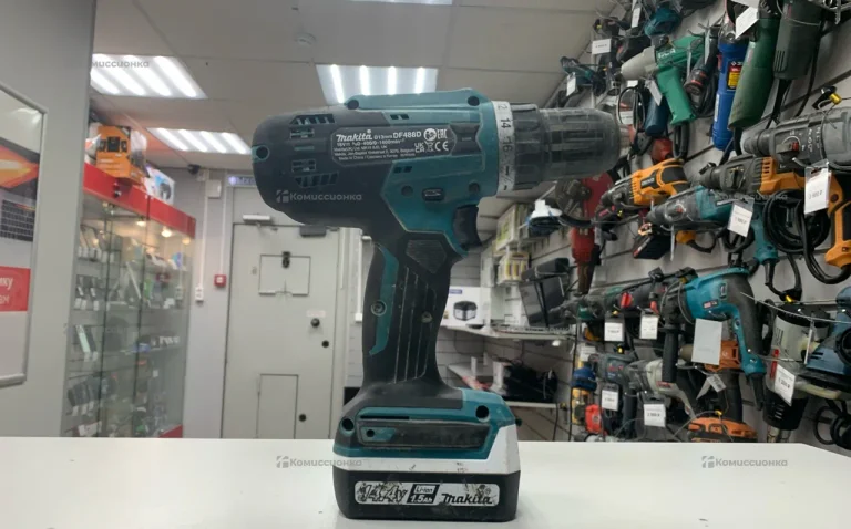 Шуруповерт Makita df488d