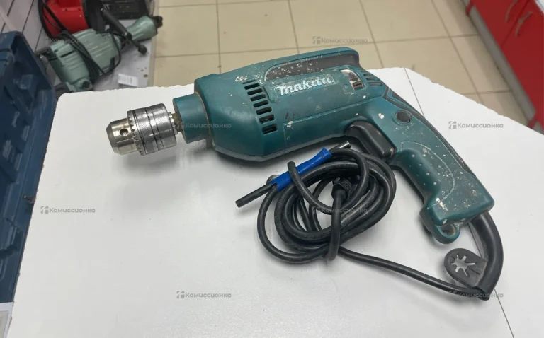 Дрель Makita HP1640