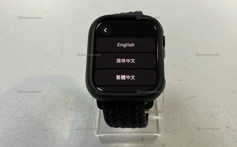 Часы  Apple Watch Series 8