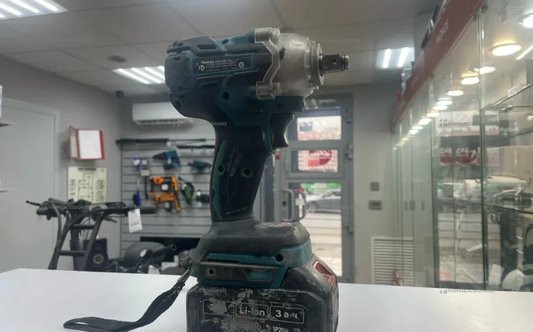 Гайковерт Makita DTW300