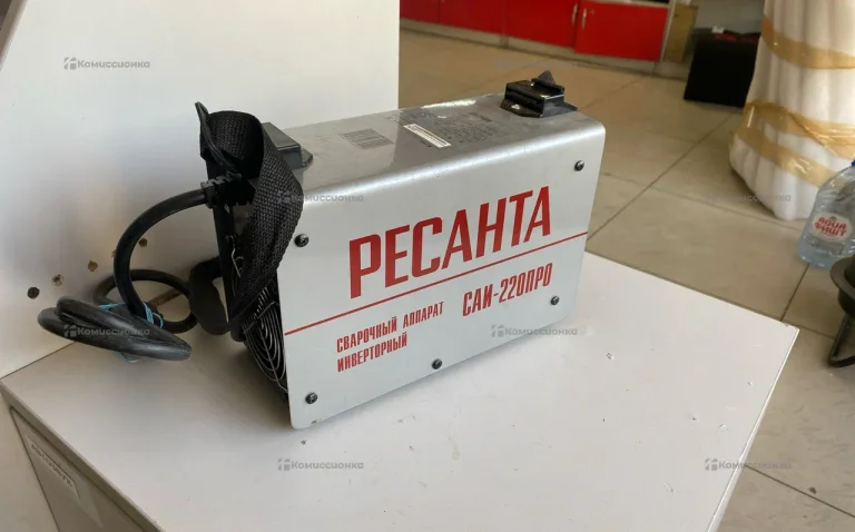 Сварочный аппарат Ресанта САИ-220ПРО