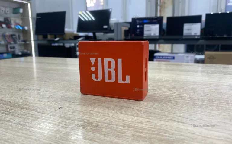 Колонка  JBL go