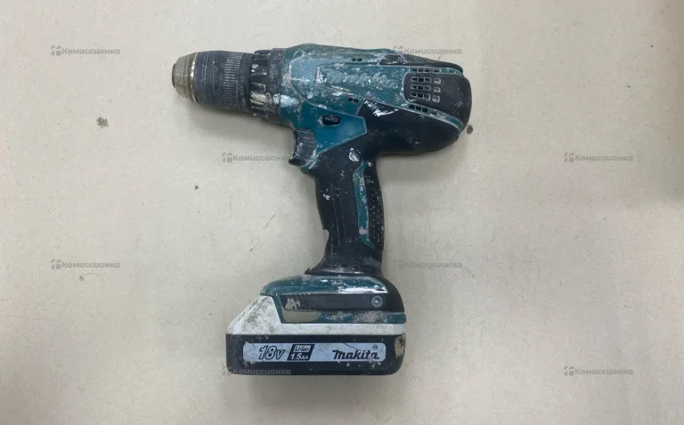 Шуруповерт Makita 4579