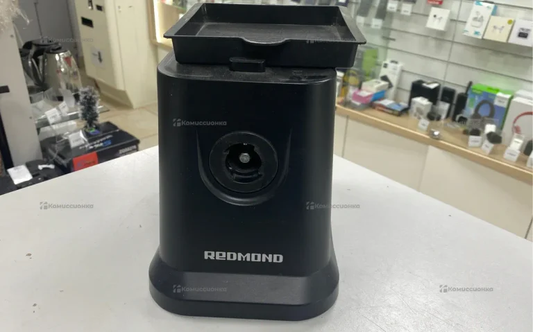 Мясорубка Redmond RMG-1239-6