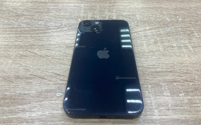 Apple iPhone 13 4/128