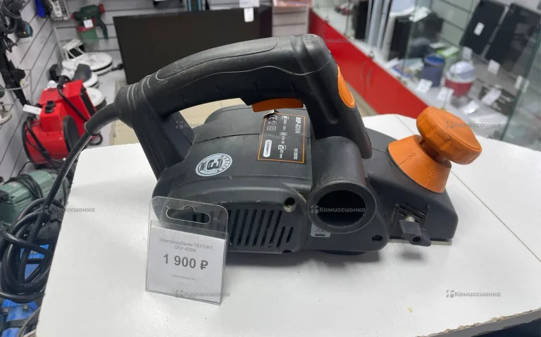 Электрорубанок DEFORT DEP-820N