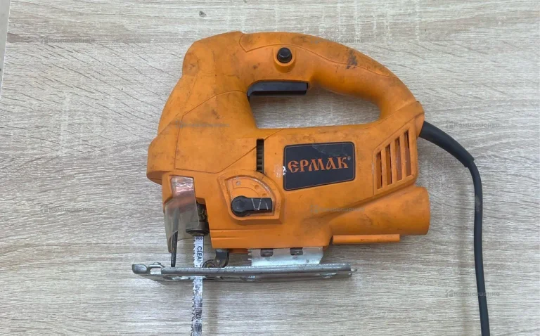 Лобзик ЕРМАК ЛЭ-570