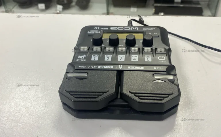 Гитарный процессор ZOOM G1 FOUR