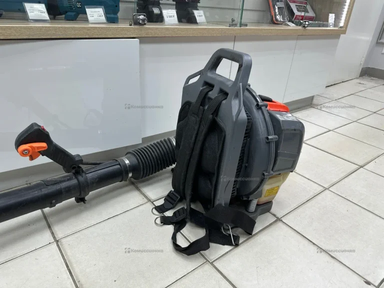 БЕНЗИНОВАЯ РАНЦЕВАЯ ВОЗДУХОДУВКА VILLARTEC BX527