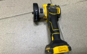 Купить Циркулярная пила Dewalt DCS438N б/у , в Казань Цена:7900рублей