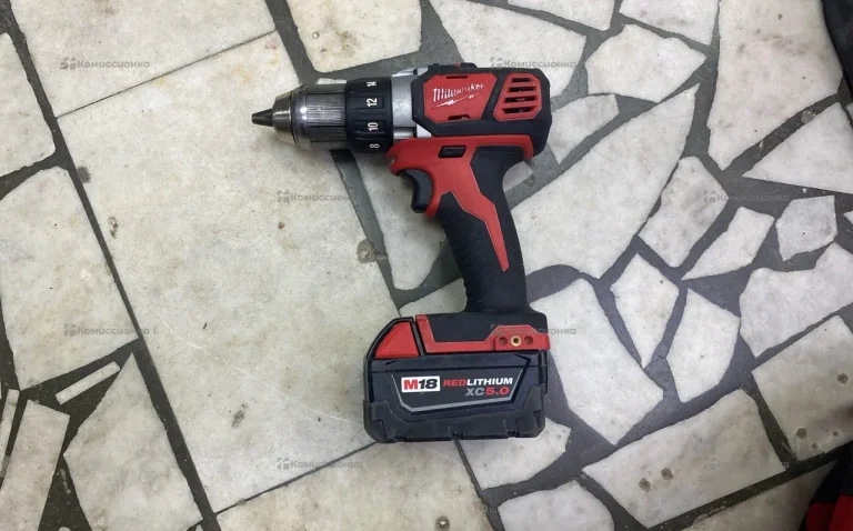 Шуроповерт Milwaukee m18