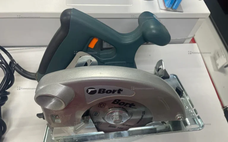Циркулярная пила Bort BHK-160