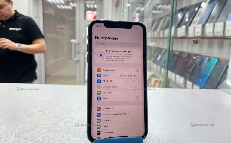 Apple iPhone 11 4/64 ГБ