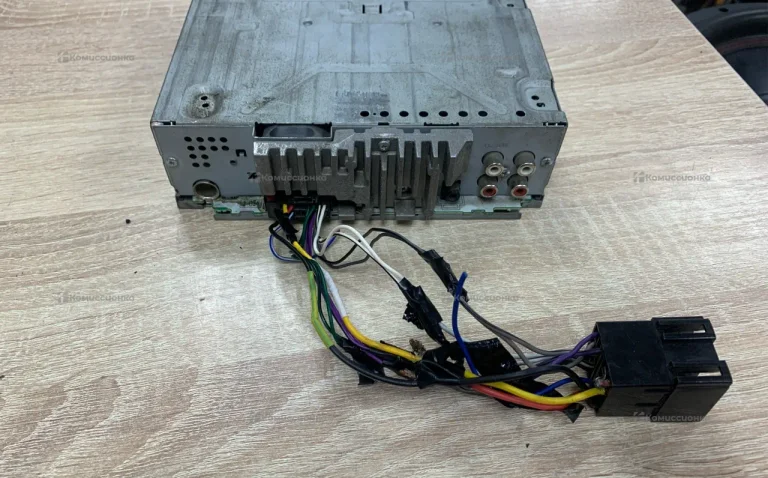 Автомагнитола Pioneer MVH-160UI