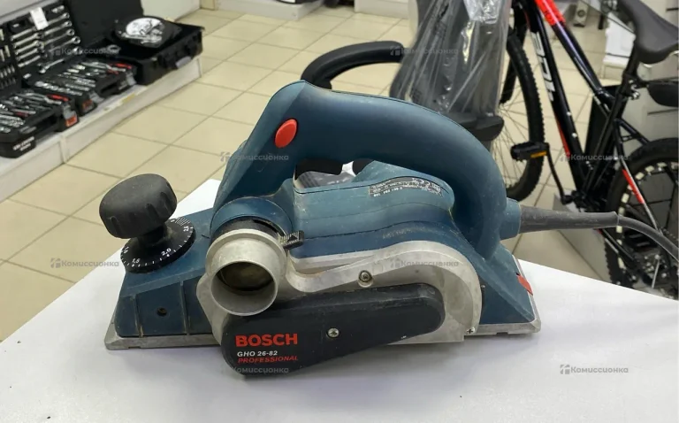 Электрорубанок Bosch Gho 26-82