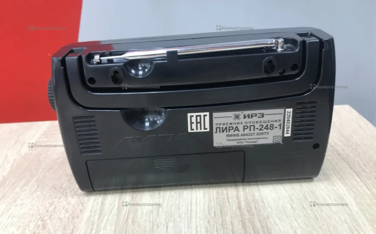 Радиоприемник Лира УКВ1/УКВ2.(1)