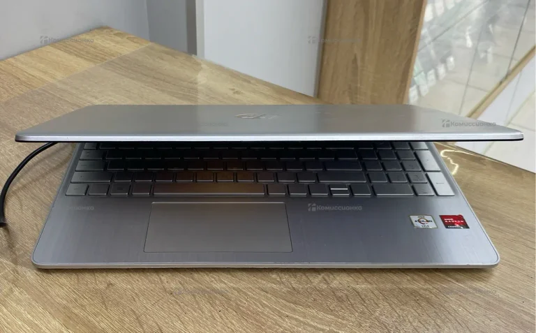 Ноутбук HP 15s-eq1353ur