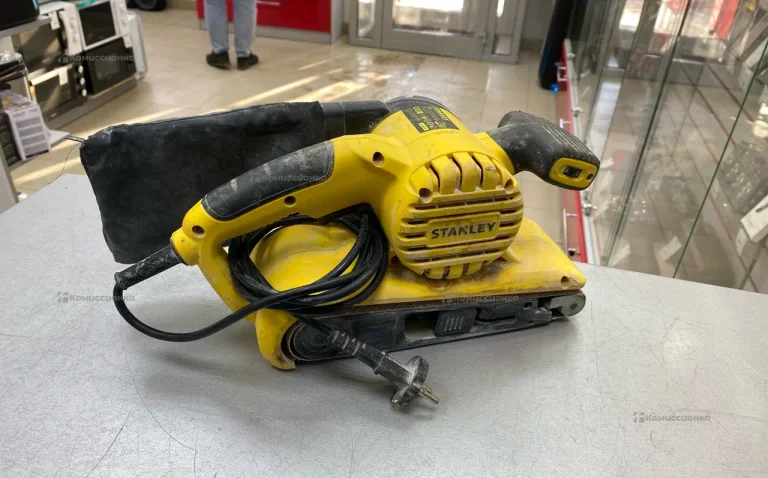 Ленточная шлифмашина STANLEY SB90