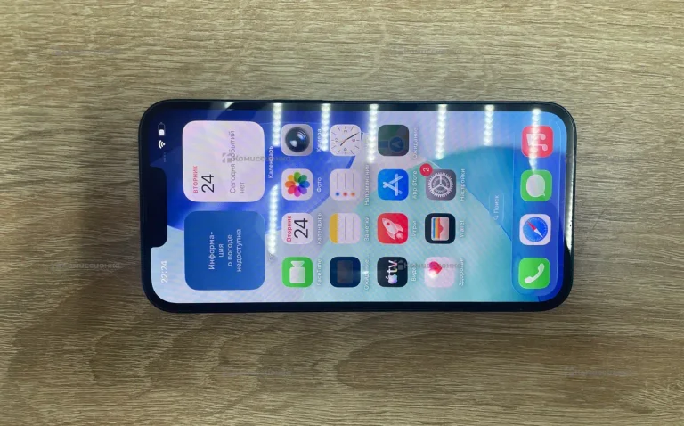 Apple iPhone 13 4/128 ГБ