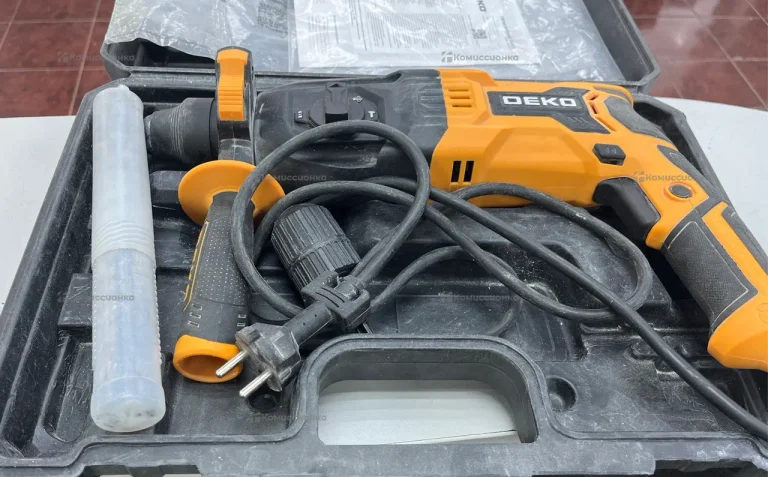 Перфоратор DEKO DKH950W