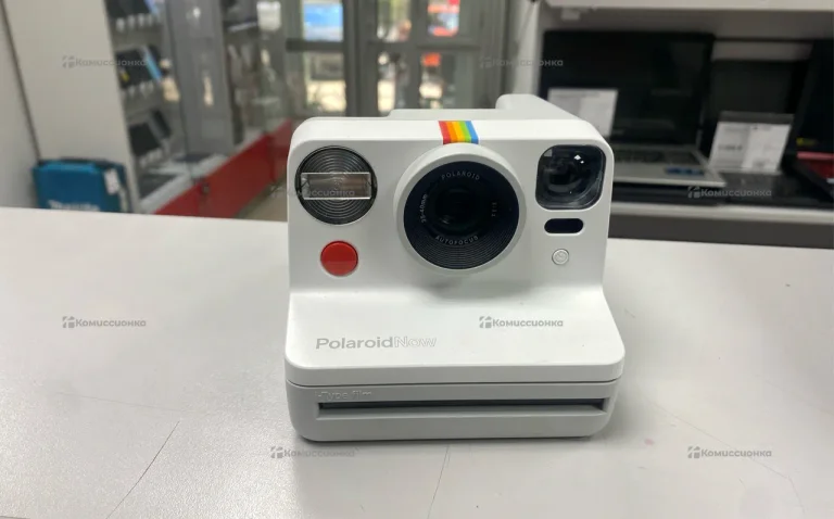Фотоаппарат  Polaroid now gen 3