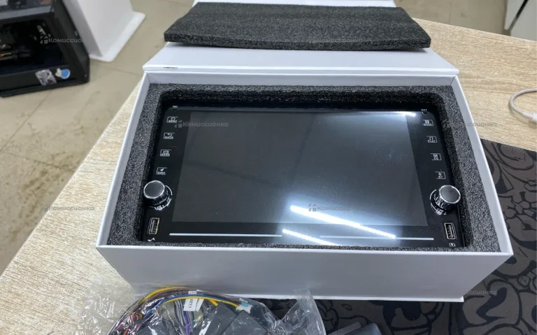 Автомагнитола  Android J4+64