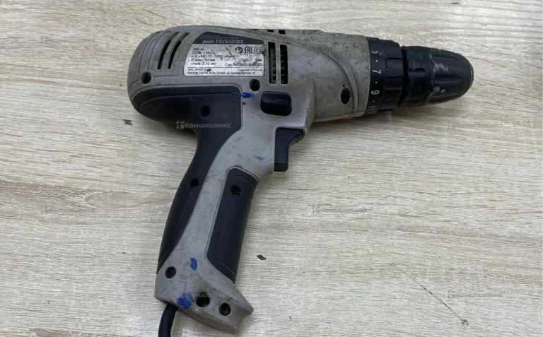 Дрель-шуруповерт Интерскол ДШ-10/260Э