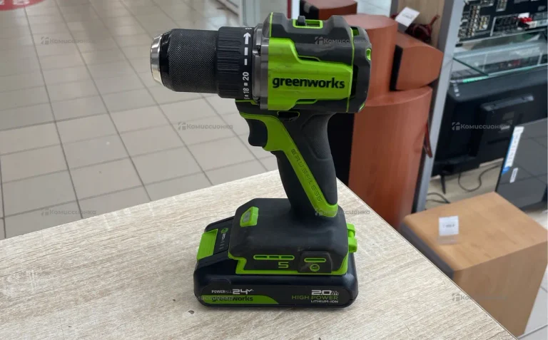 Шуруповерт Greenworks