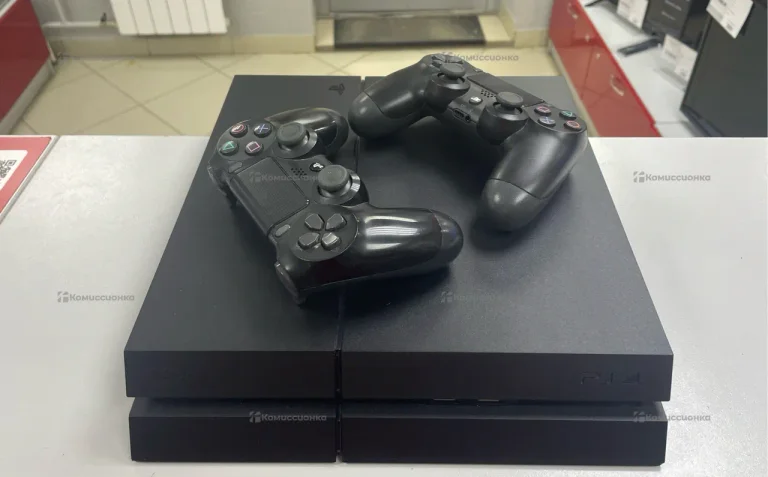 Приставка Sony PlayStation 4 Fat 500 GB