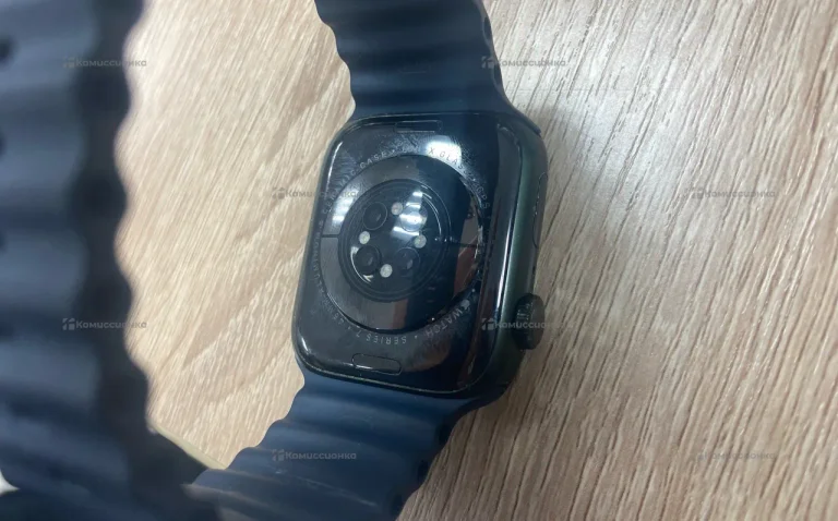 Часы Apple Watch 7 45mm