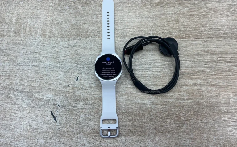 Часы  Samsung Galaxy Watch 8