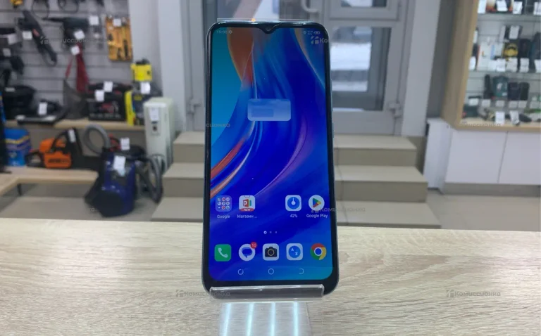 Tecno Spark 6 Go 2/32 ГБ