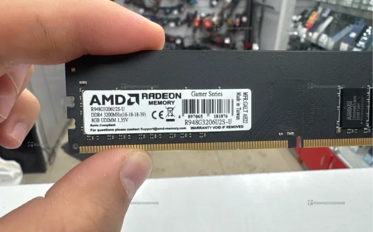 Оперативная память AMD Radeon DDR4 8*2 3200mhz