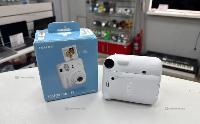 Фотоаппарат Fujifilm instal mini 12