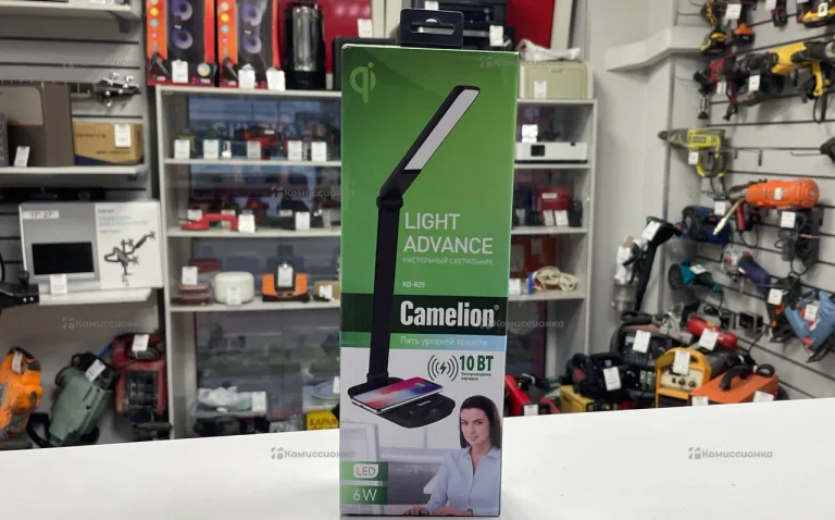 Настольный светильник Camelion KD-825